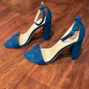size 7 teal colored Windsor 4” strappy open toe heels